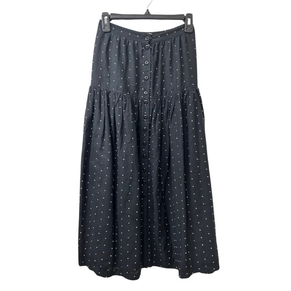 All dots are not black skirt